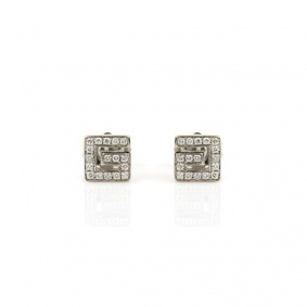 18k White Gold Round Brilliant Cut Diamond G Shape Earrings